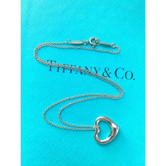 Authenti Tiffany & Co. Elsa Peretti Small Open Heart Necklace โ Sterling Silver - Picture 3 of 7